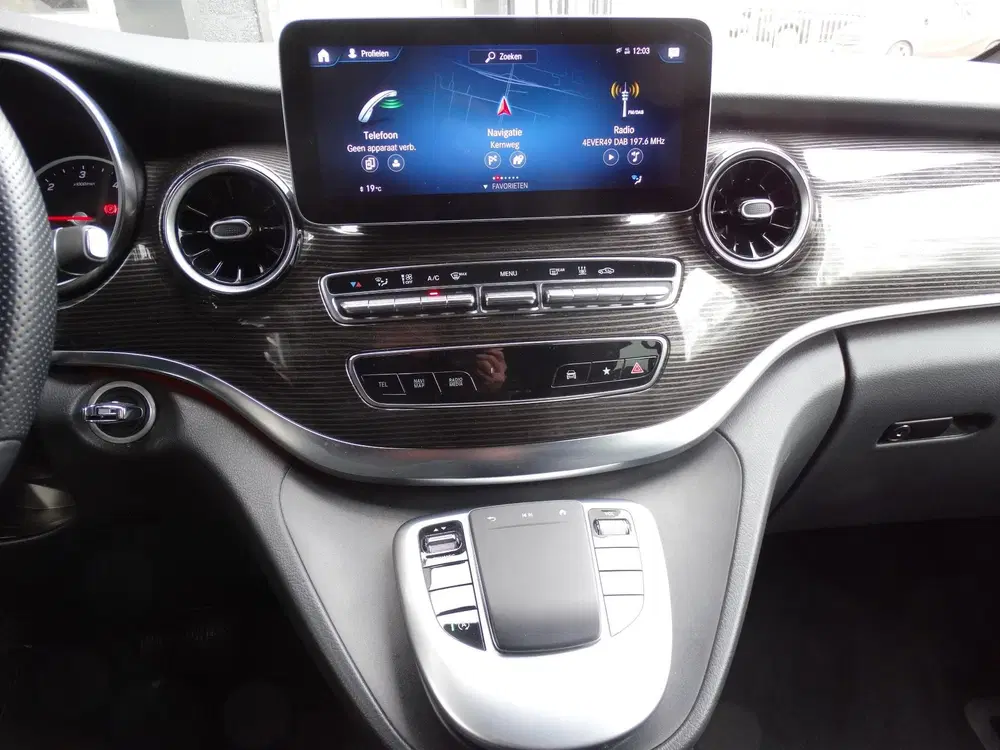 Mercedes-Benz V-Klasse 300d Extra Lang DC uit 2023, foto 9