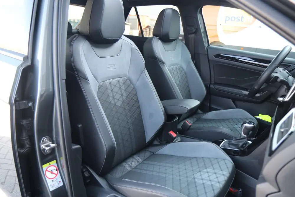 Volkswagen T-Roc 1.5 TSI 150pk DSG R-Line Business | Stoelve uit 2023, foto 18