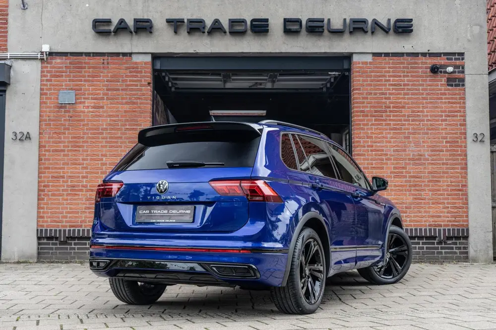 Volkswagen Tiguan 1.5 TSI R-Line Pano / Trekhaak / Camera uit 2020, foto 3