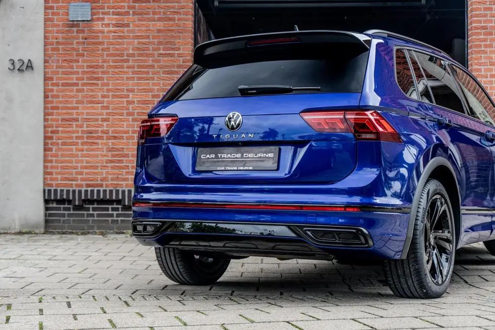 Volkswagen Tiguan 1.5 TSI R-Line Pano / Trekhaak / Camera uit 2020, foto 6