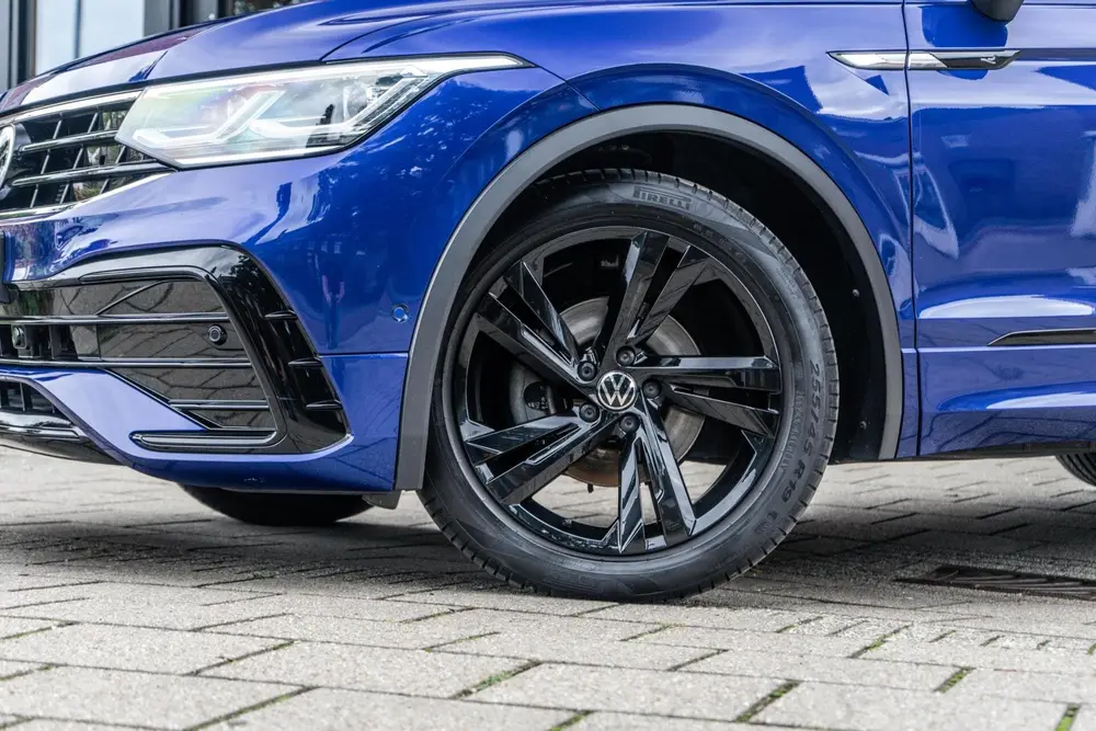 Volkswagen Tiguan 1.5 TSI R-Line Pano / Trekhaak / Camera uit 2020, foto 7