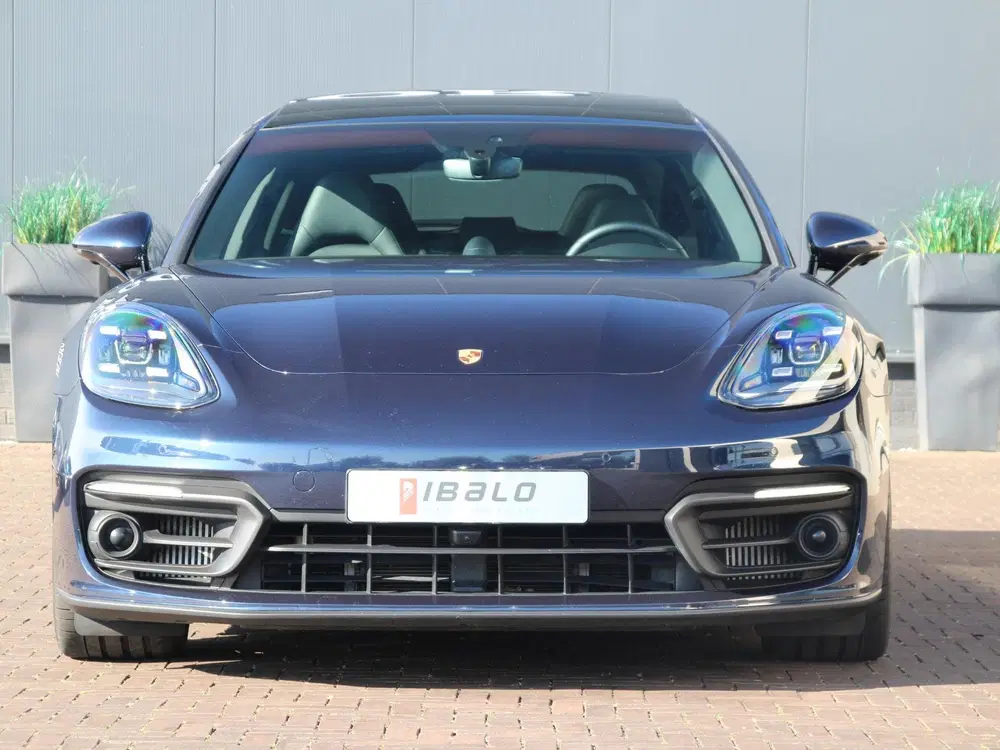 Porsche Panamera 4 E-Hybrid uit 2021, foto 13