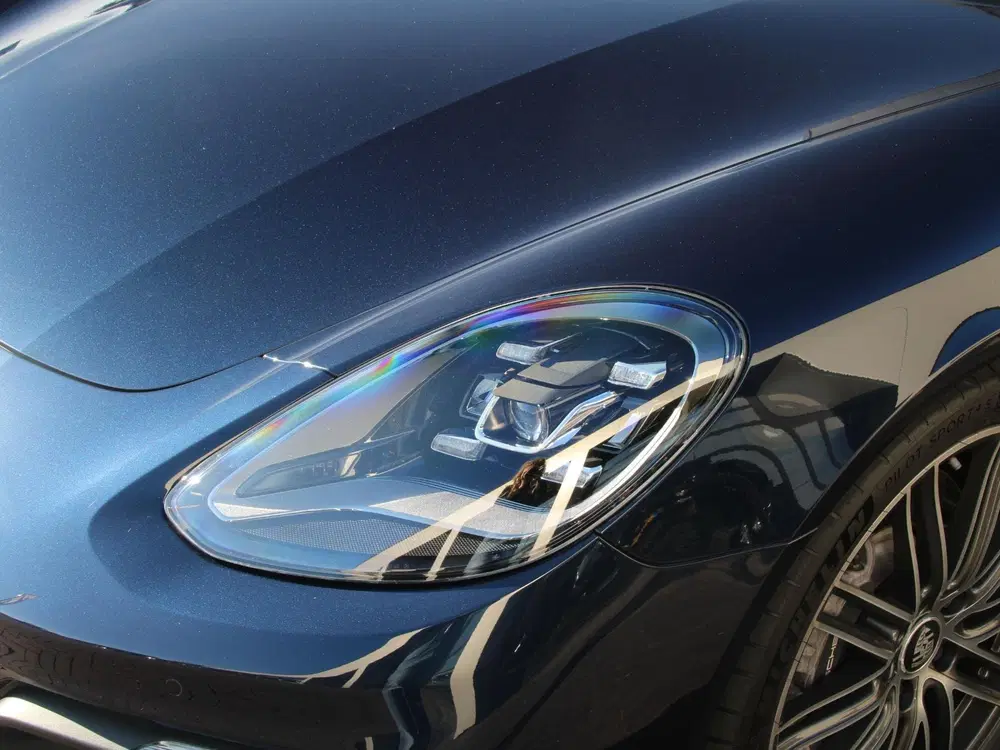 Porsche Panamera 4 E-Hybrid uit 2021, foto 16