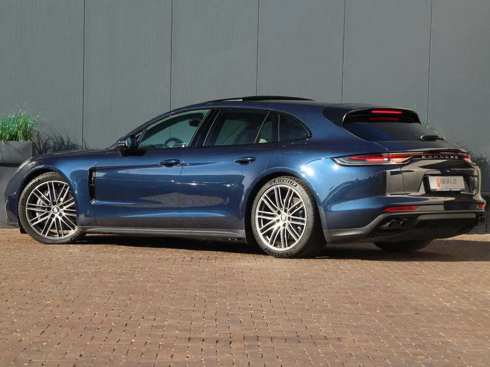 Porsche Panamera 4 E-Hybrid uit 2021, foto 9