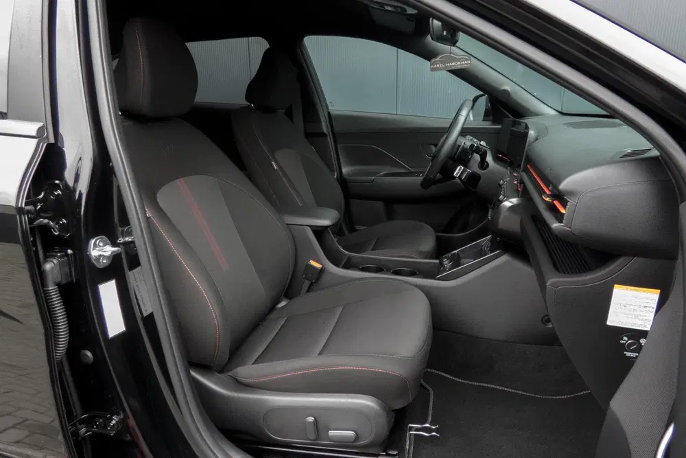 Hyundai KONA 1.6 GDI HEV Comfort Smart N-LINE uit 2024, foto 4