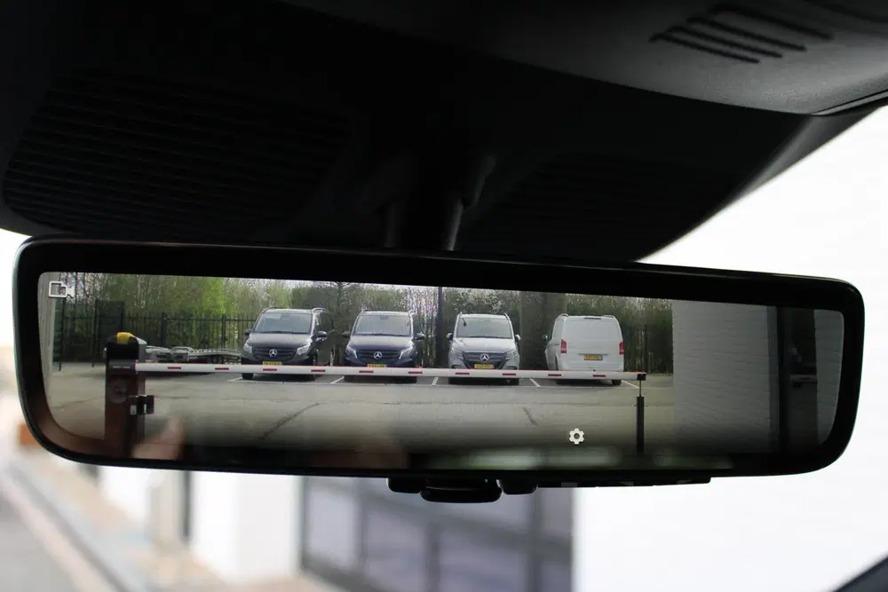 Mercedes-Benz V-Klasse 250d uit 2024, foto 11