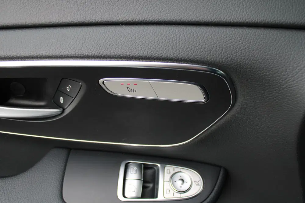 Mercedes-Benz V-Klasse 250d uit 2024, foto 15