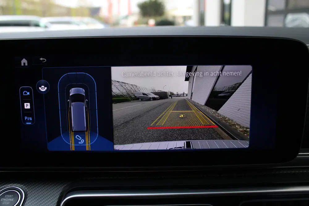 Mercedes-Benz V-Klasse 250d uit 2024, foto 16