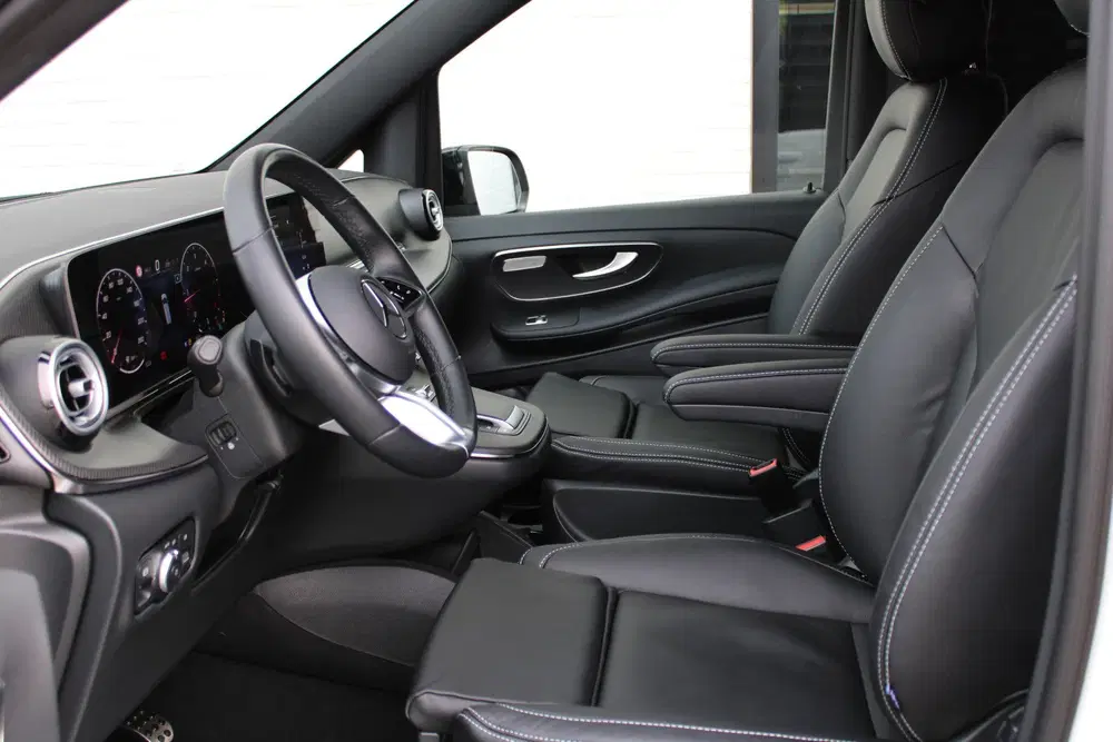 Mercedes-Benz V-Klasse 250d uit 2024, foto 3