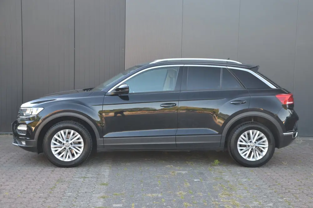 Volkswagen T-Roc 1.5 TSi 150 PK Style * Navigatie * Nette Au uit 2019, foto 3