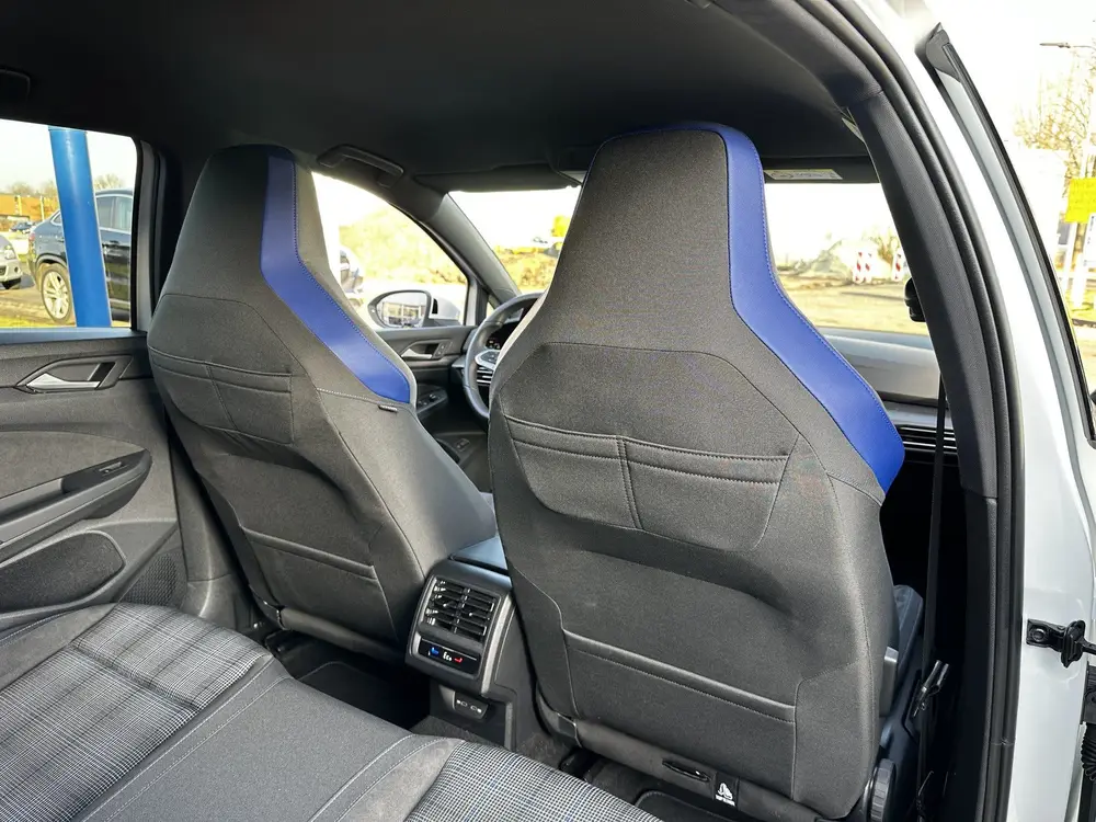 Volkswagen Golf 1.5 eHybrid GTE 272PK|IQ LIGHT|HEAD UP|360 C uit 2025, foto 17
