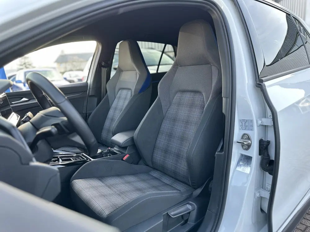 Volkswagen Golf 1.5 eHybrid GTE 272PK|IQ LIGHT|HEAD UP|360 C uit 2025, foto 6