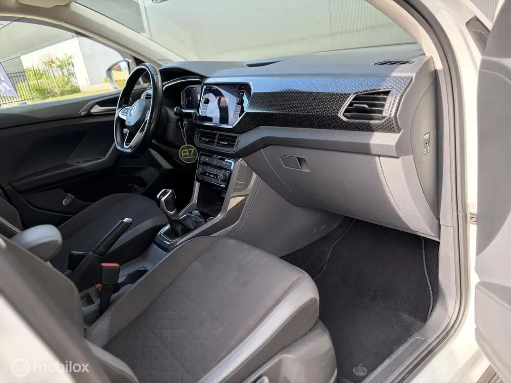 Volkswagen T-Cross 1.0 TSI Style|LED|KEYLESS|AUTOMAAT|NAP| uit 2020, foto 15