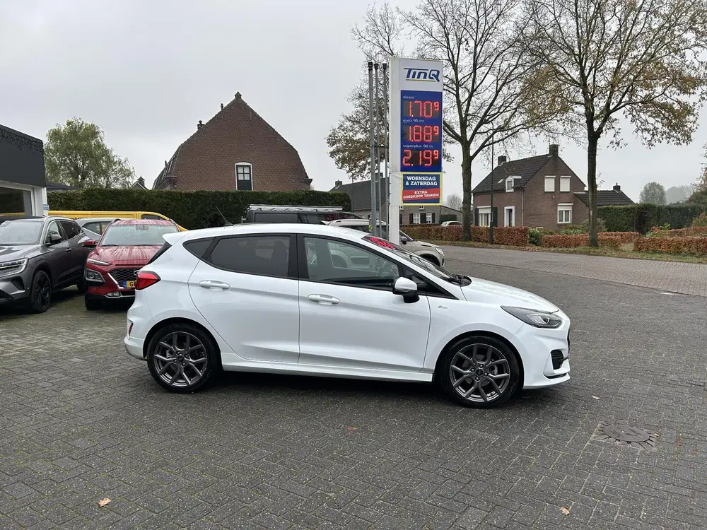 Ford Fiesta 1.0 EcoBoost Hybrid ST-Line uit 2022, foto 3