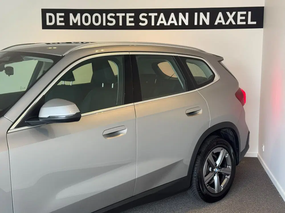 BMW X1 sDrive18i uit 2024, foto 8