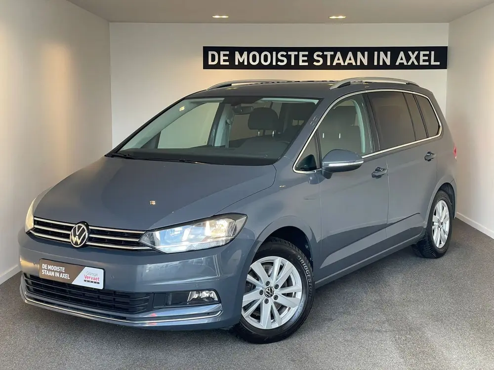 Volkswagen Touran 1.5 TSI Highline uit 2020