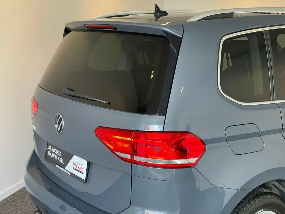 Volkswagen Touran 1.5 TSI Highline uit 2020, foto 13