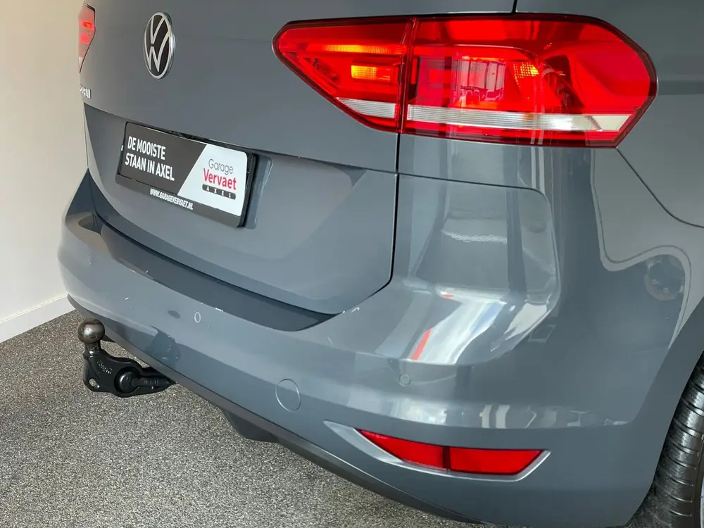 Volkswagen Touran 1.5 TSI Highline uit 2020, foto 14