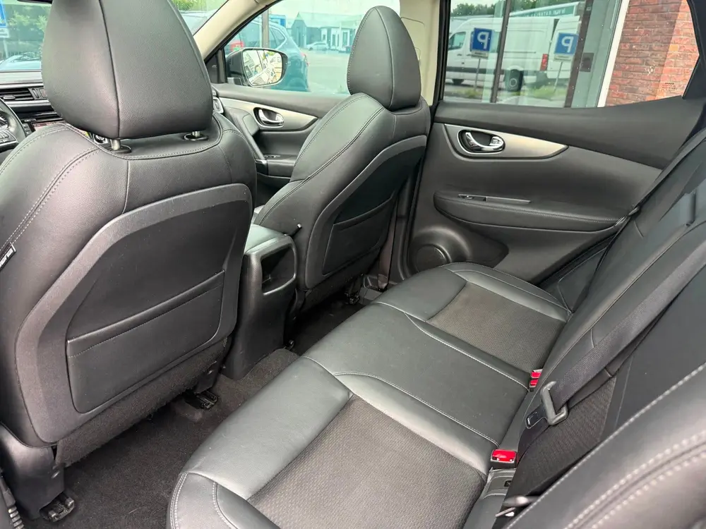 Nissan Qashqai 1.3 DIG-T Tekna - Panodak - Navi - Climate uit 2019, foto 13