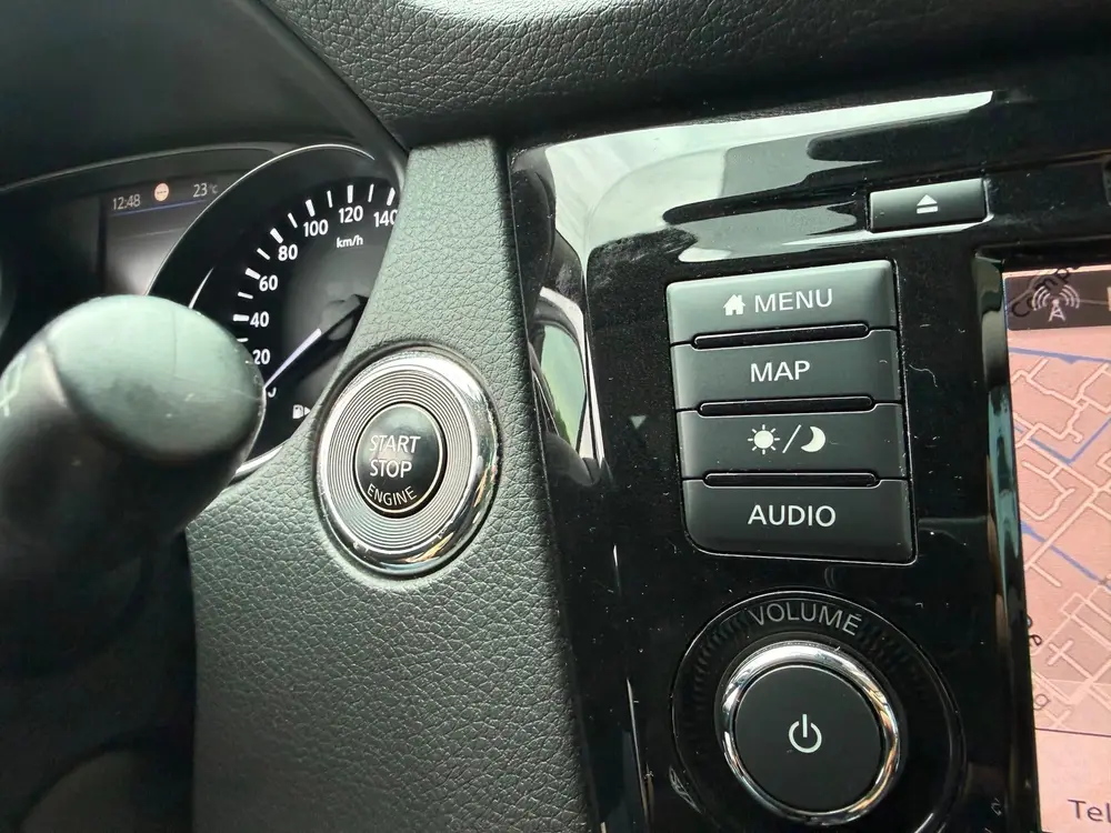 Nissan Qashqai 1.3 DIG-T Tekna - Panodak - Navi - Climate uit 2019, foto 4