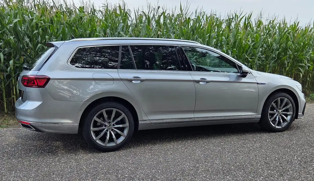 Volkswagen Passat VW Passat GTE 1.4 PHEV R-Line Monterey Matrix IQ uit 2020, foto 7