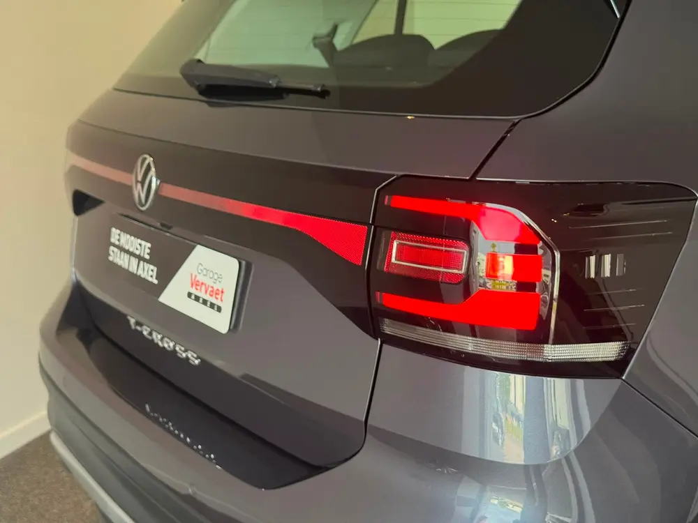 Volkswagen T-Cross 1.0 TSI Life uit 2023, foto 13