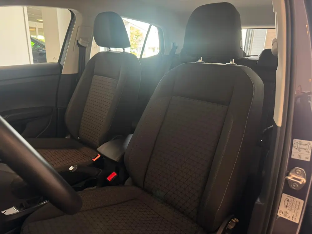 Volkswagen T-Cross 1.0 TSI Life uit 2023, foto 17