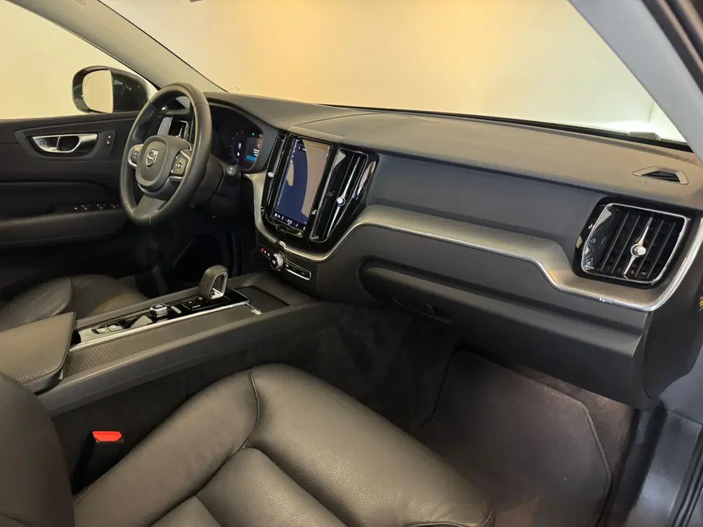 Volvo XC60 2.0 B4 Business Pro uit 2021, foto 18