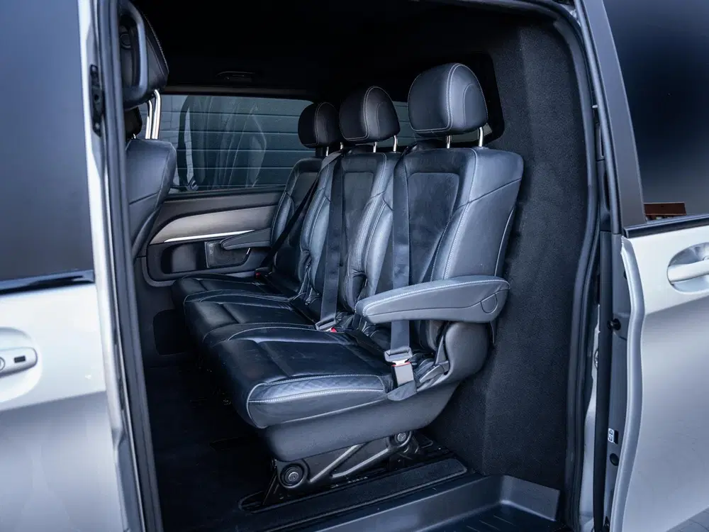 Mercedes-Benz V-Klasse 300d Lang DC Avantgarde Edition uit 2022, foto 12