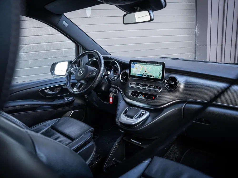 Mercedes-Benz V-Klasse 300d Lang DC Avantgarde Edition uit 2022, foto 13