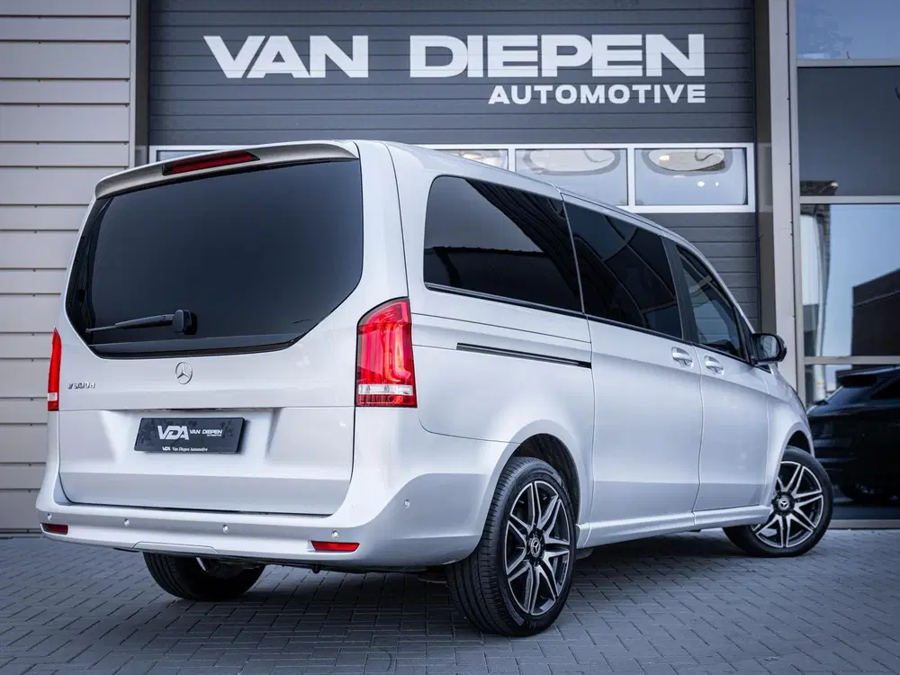 Mercedes-Benz V-Klasse 300d Lang DC Avantgarde Edition uit 2022, foto 6