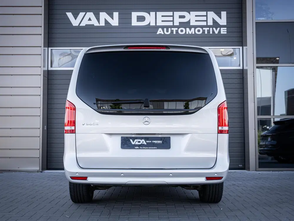 Mercedes-Benz V-Klasse 300d Lang DC Avantgarde Edition uit 2022, foto 7