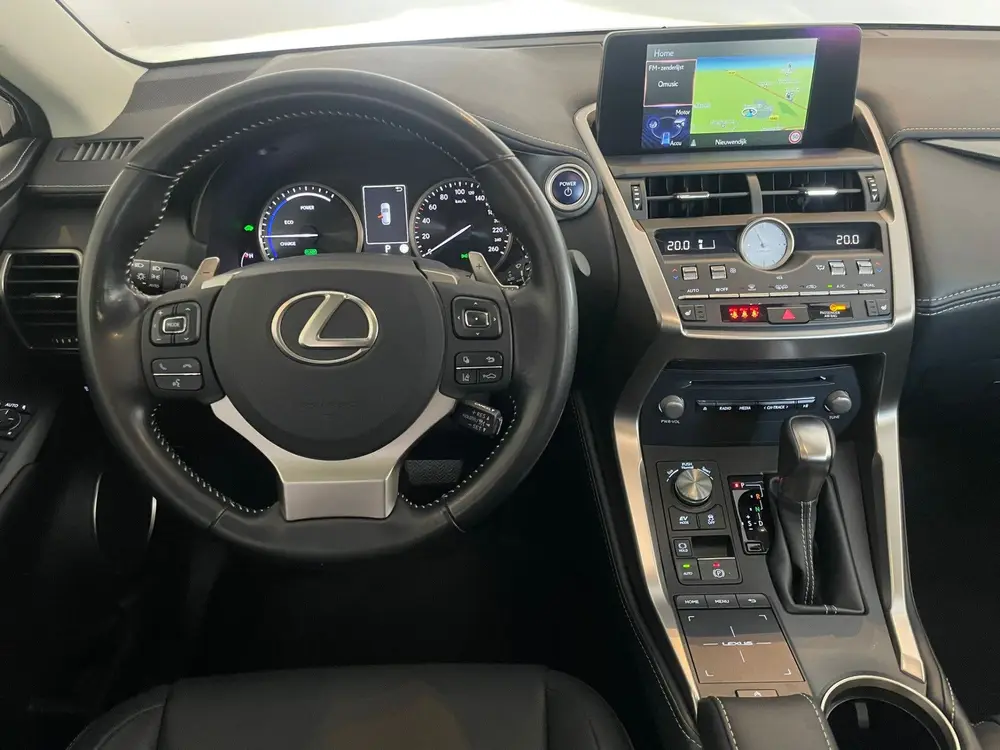 Lexus NX 300h AWD Business Line uit 2020, foto 5