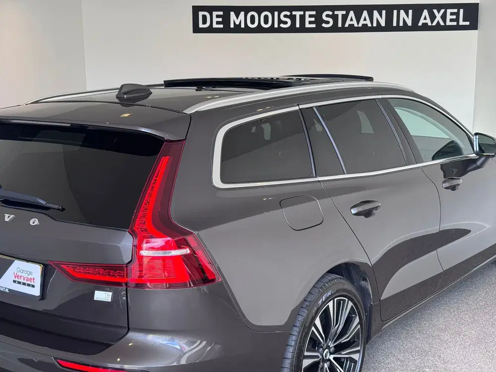 Volvo V60 2.0 T6 Recharge AWD Inscription Expression uit 2022, foto 16