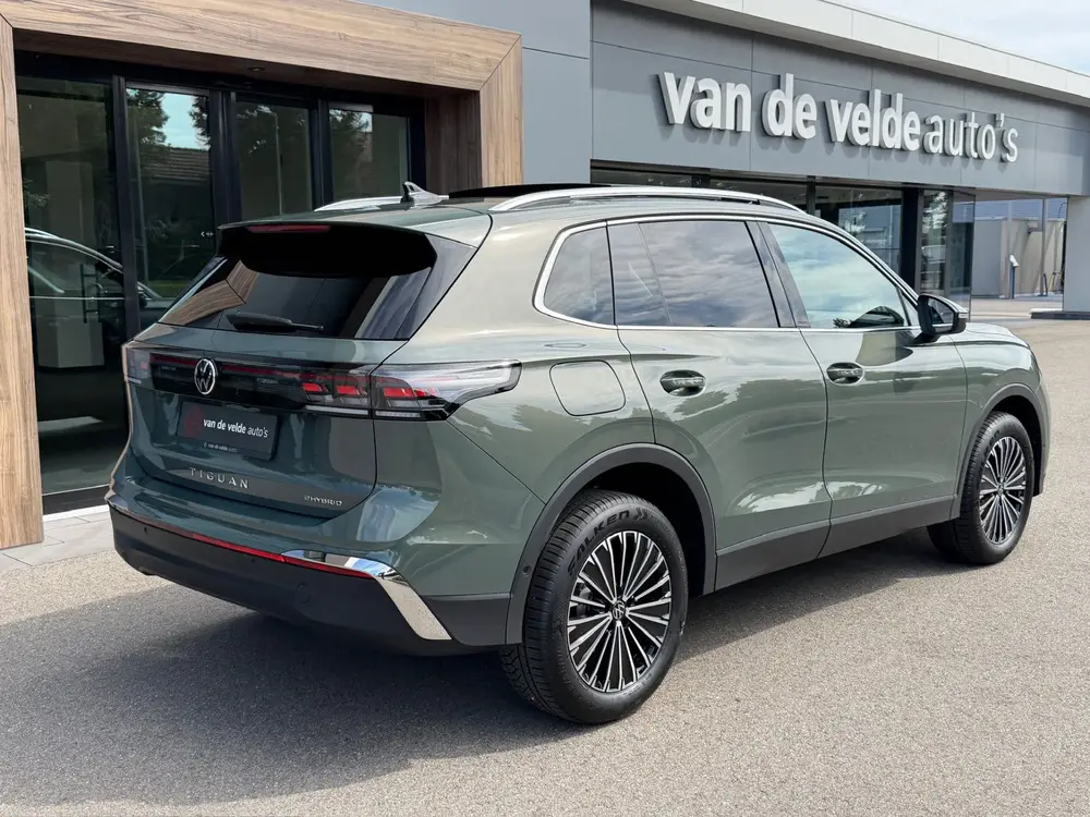 Volkswagen Tiguan 1.5 eHybrid Elegance 204pk | Trekhaak | 36 uit 2025, foto 4