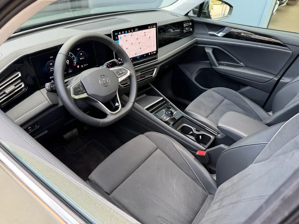 Volkswagen Tiguan 1.5 eHybrid Elegance 204pk | Trekhaak | 36 uit 2025, foto 7