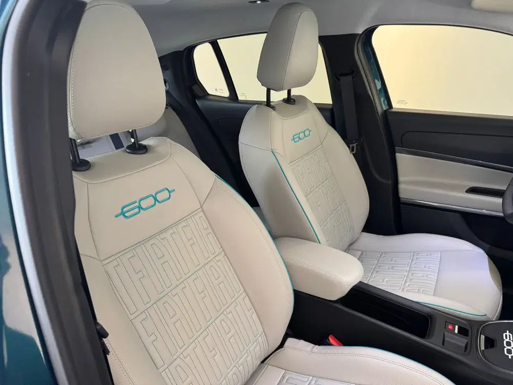 Fiat 600 1.2 Hybrid La Prima uit 2024, foto 19