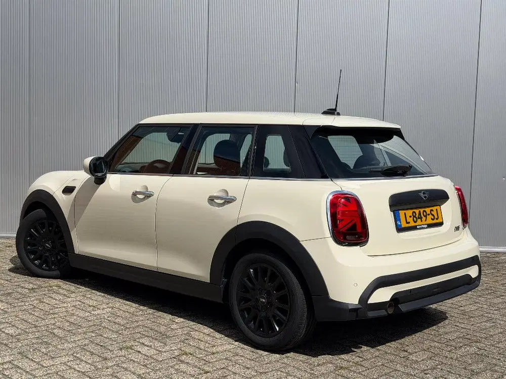 Mini Cooper Cooper 2021 Business 1.5 uit 2021, foto 6