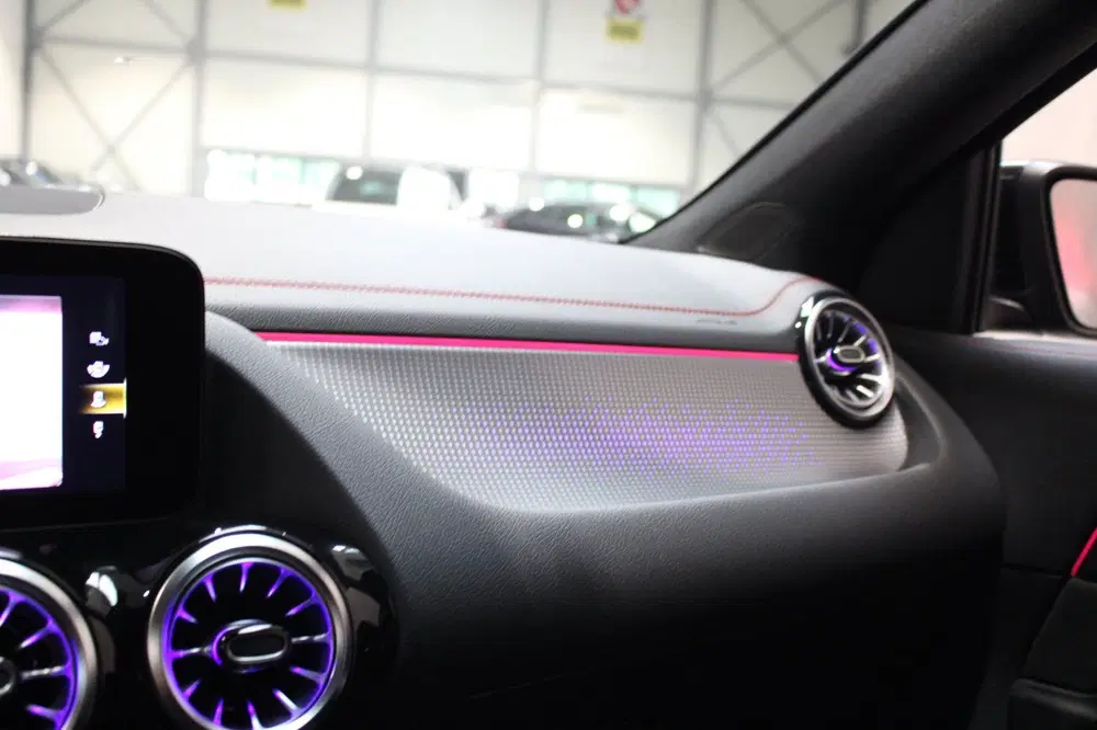 Mercedes-Benz EQA 250 Business Solution AMG 67 kWh Camera uit 2021, foto 6