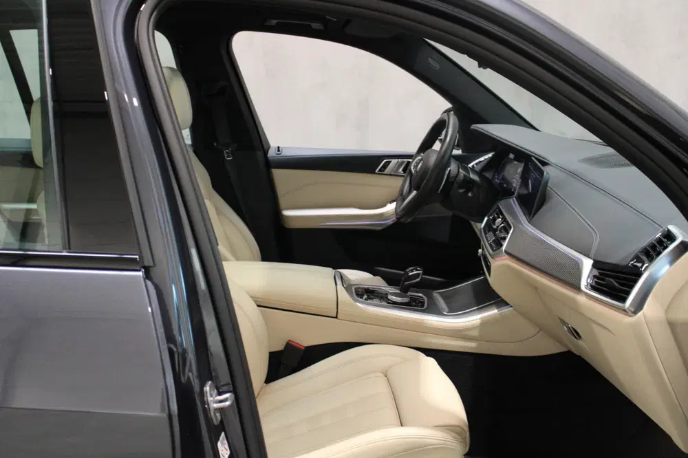 BMW X5 XDrive45e High Executive M-Sport uit 2020, foto 15