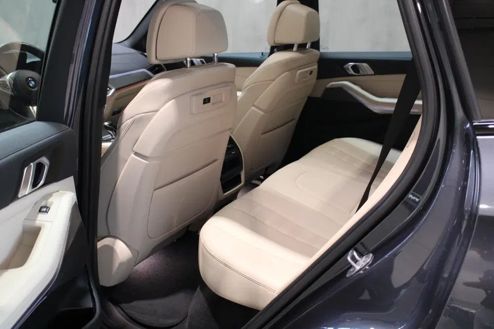 BMW X5 XDrive45e High Executive M-Sport uit 2020, foto 9