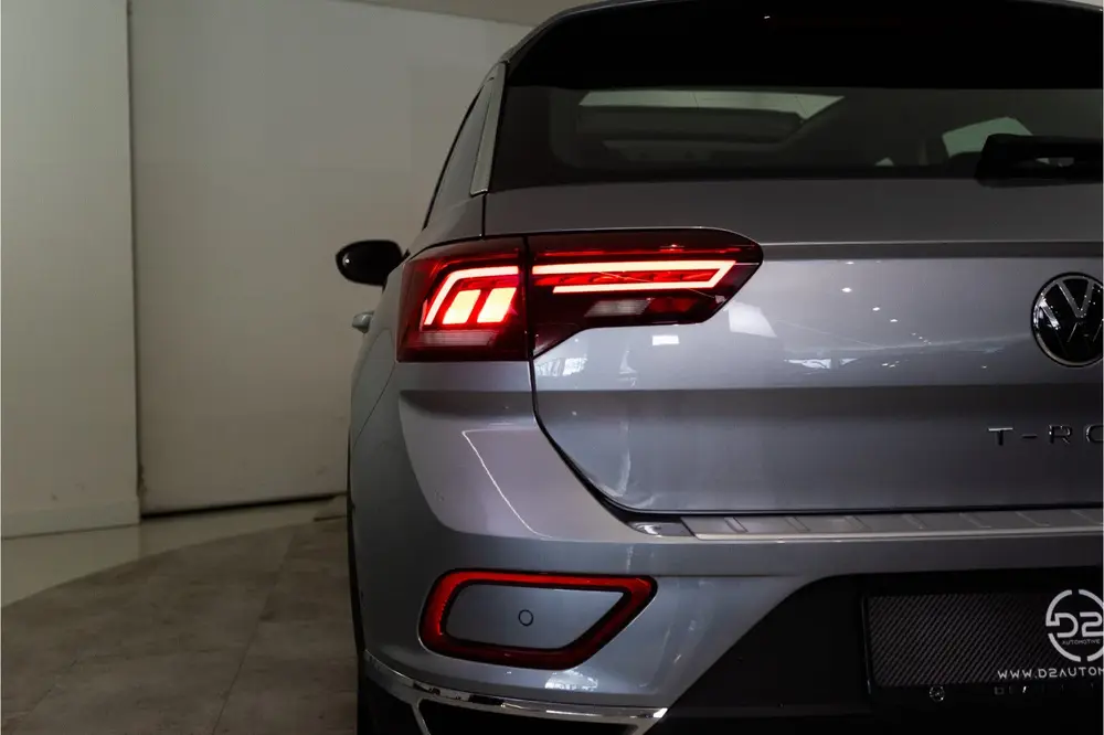 Volkswagen T-Roc 1.5 TSI Style 150PK Facelift | Pano | LED | uit 2022, foto 14