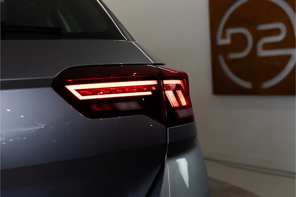 Volkswagen T-Roc 1.5 TSI Style 150PK Facelift | Pano | LED | uit 2022, foto 15