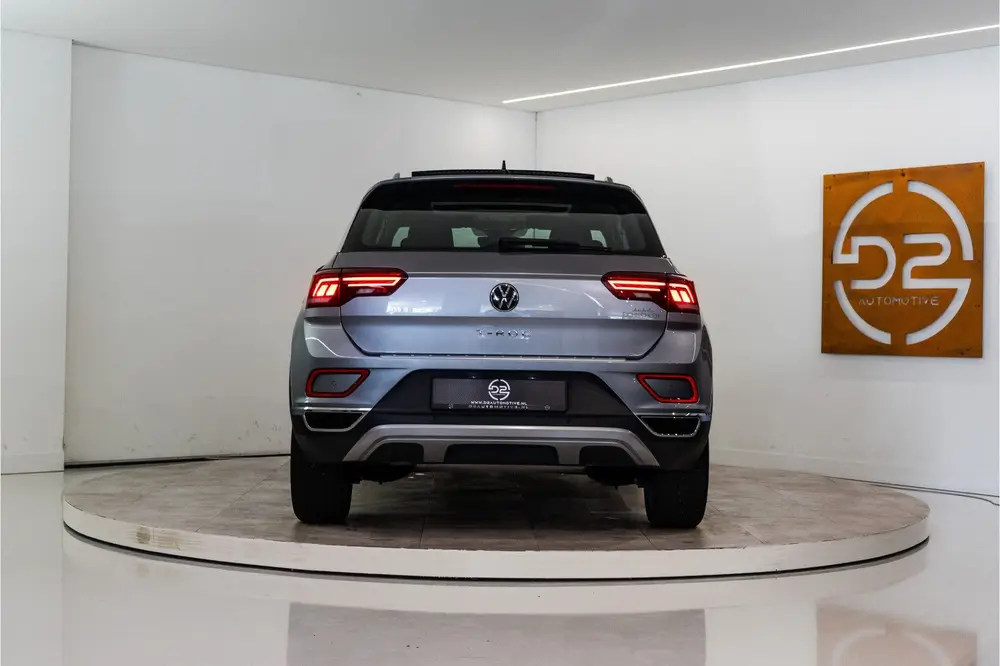 Volkswagen T-Roc 1.5 TSI Style 150PK Facelift | Pano | LED | uit 2022, foto 4