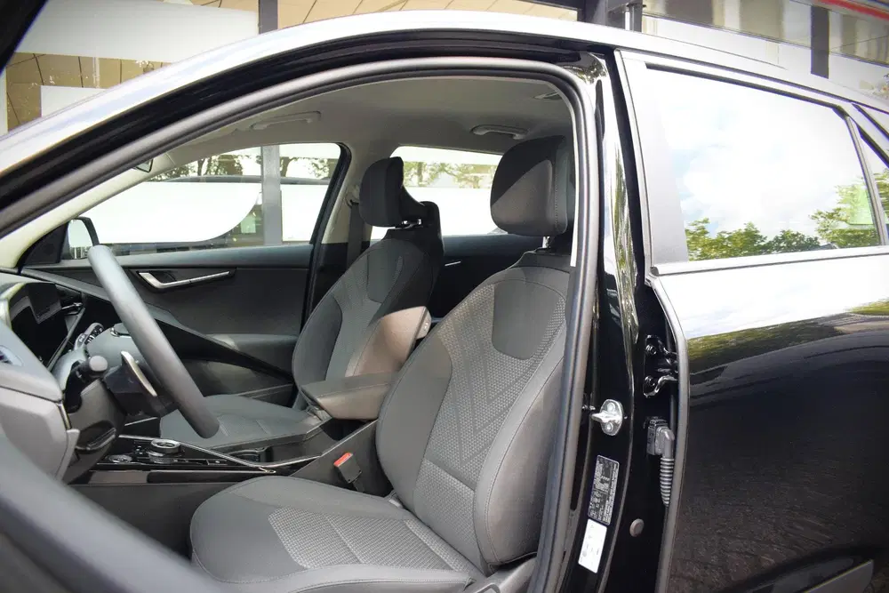 Kia Niro Light Edition 64.8 kWh uit 2024, foto 4
