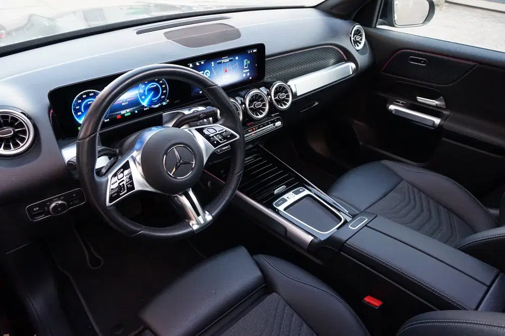 Mercedes-Benz EQB 350 4MATIC 67 kWh PANO 360 FACELIFT uit 2024, foto 10