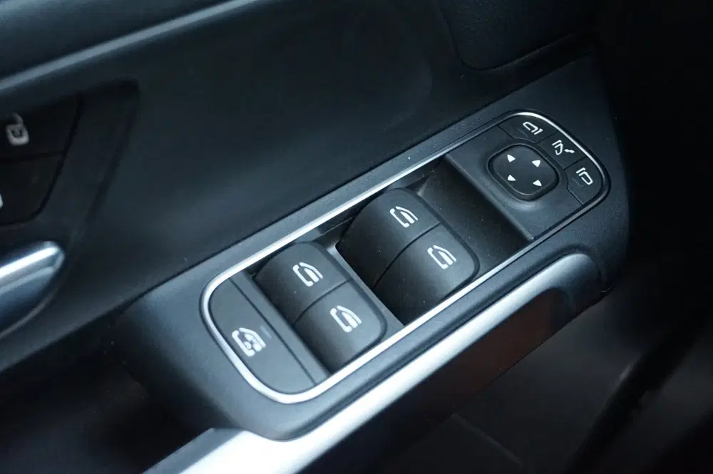 Mercedes-Benz EQB 350 4MATIC 67 kWh PANO 360 FACELIFT uit 2024, foto 13