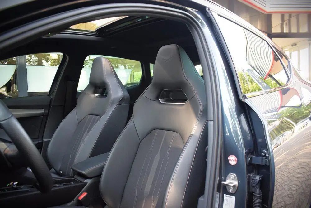Cupra Formentor 1.4 PHEV Performance PANORAMA uit 2023, foto 3