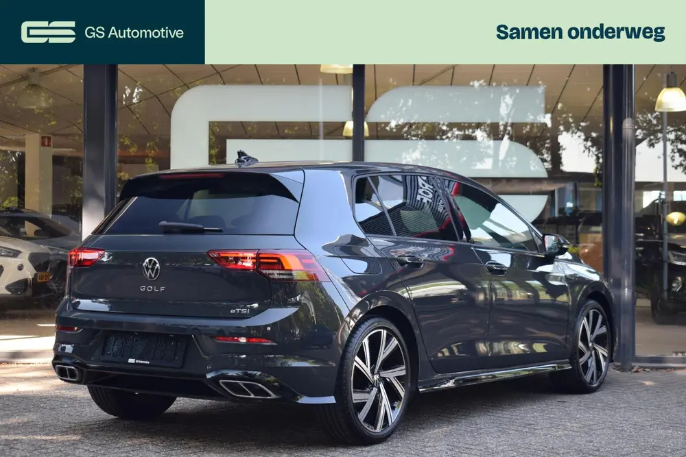 Volkswagen Golf 1.5 eTSI R-Line DSG CARPLAY|ADAPTIVE|SFEER|1 uit 2024, foto 2