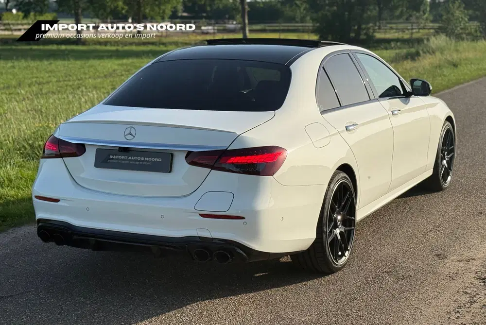 Mercedes-Benz E-Klasse 300 e 4MATIC AMG Line uit 2020, foto 11